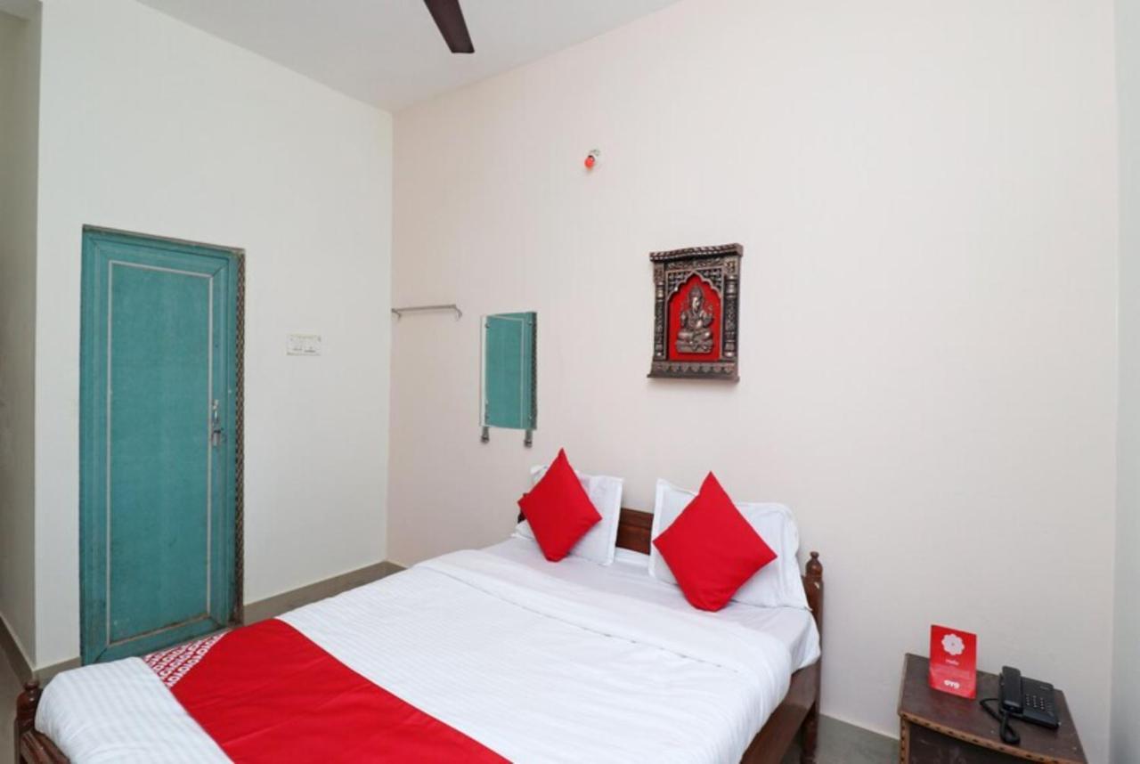 Hotel Padoshi Puri Near Beach Best Choice Of Travellers By Morservices Exterior photo